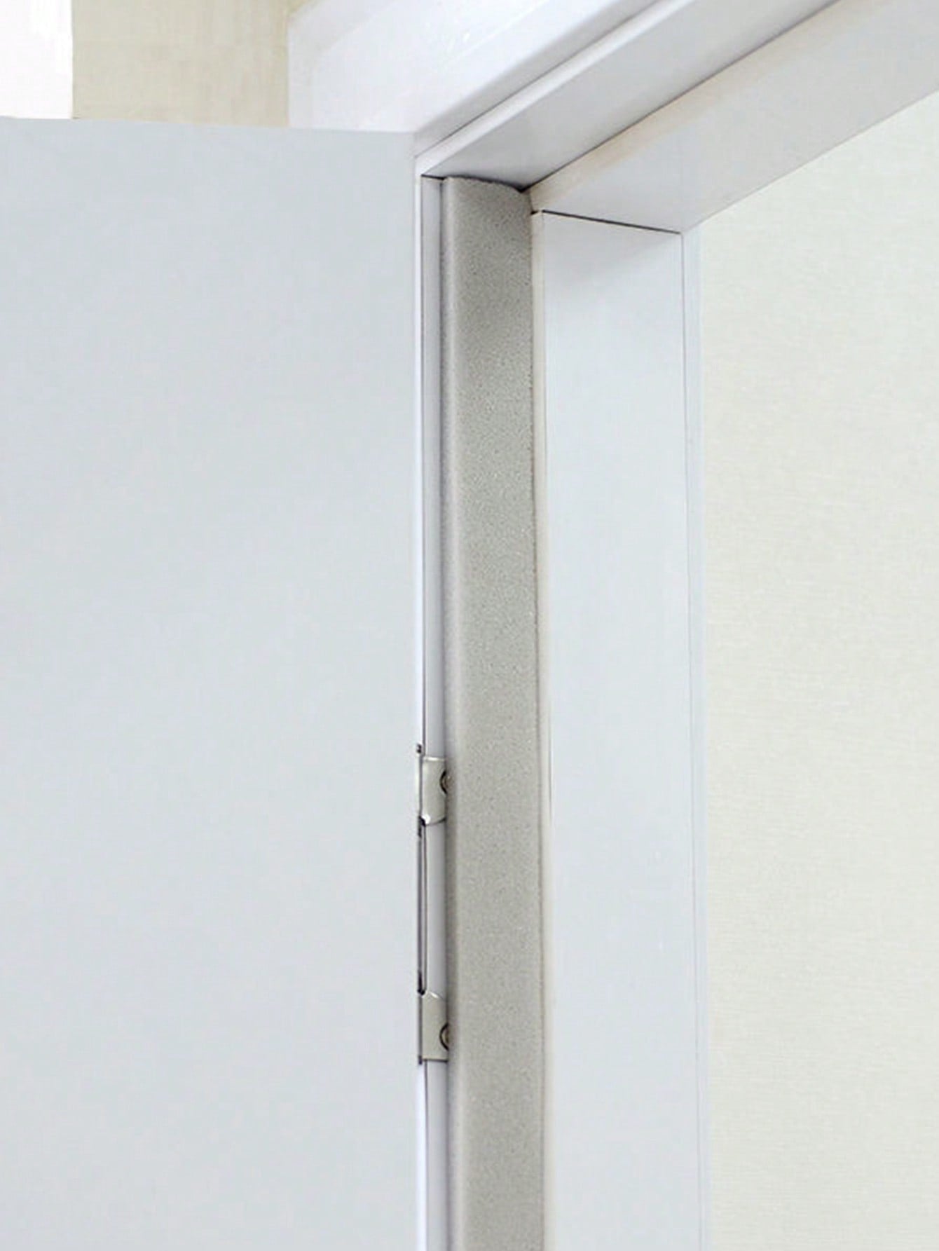 شريط ختم ذاتي اللصق العازل للرياح للأبواب والنوافذ