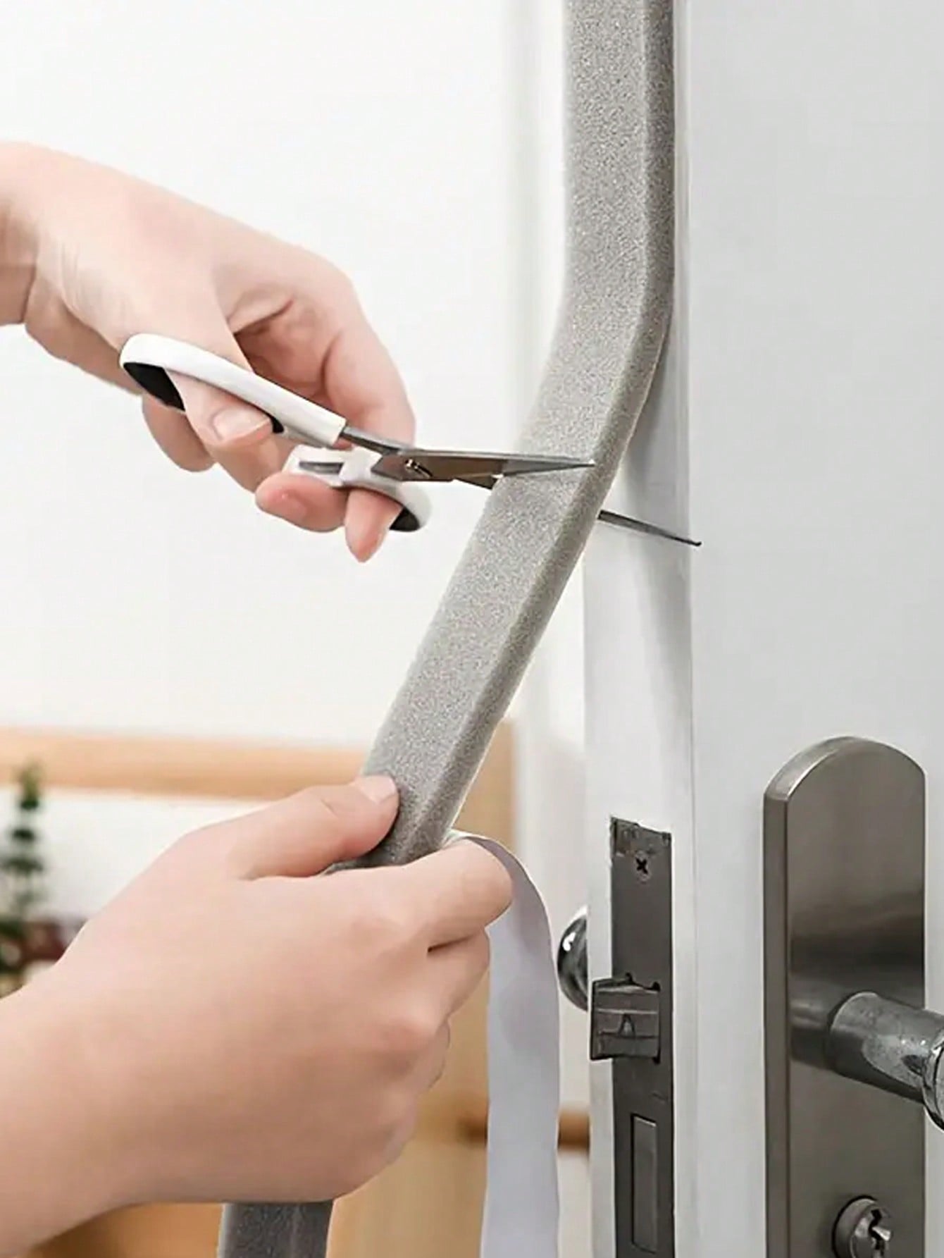 شريط ختم ذاتي اللصق العازل للرياح للأبواب والنوافذ