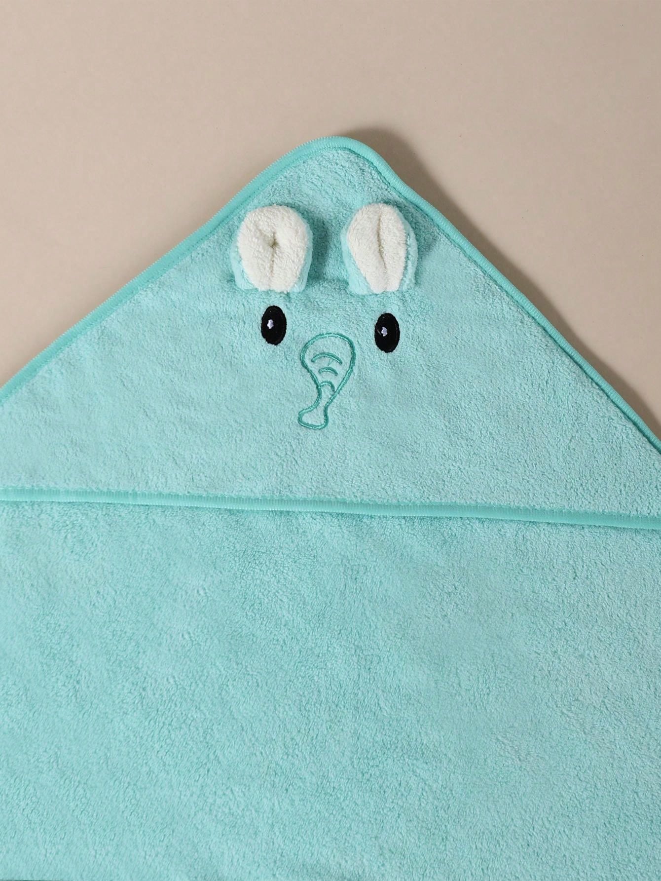 منشفة طفل مصنوعة من الصوف القطني المرجاني مع غطاء للرأس