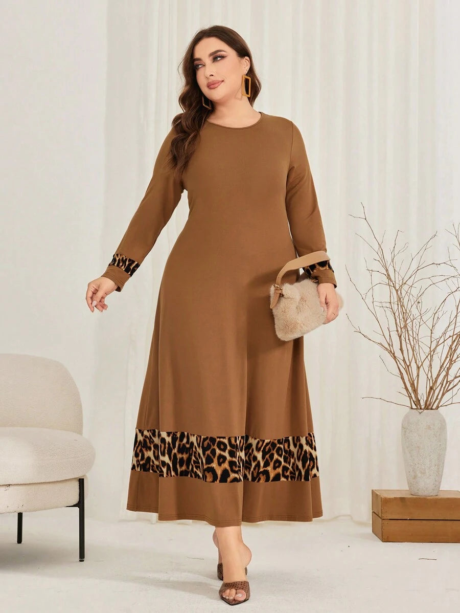 فستان أنثوي جذاب من قماش الليبارد