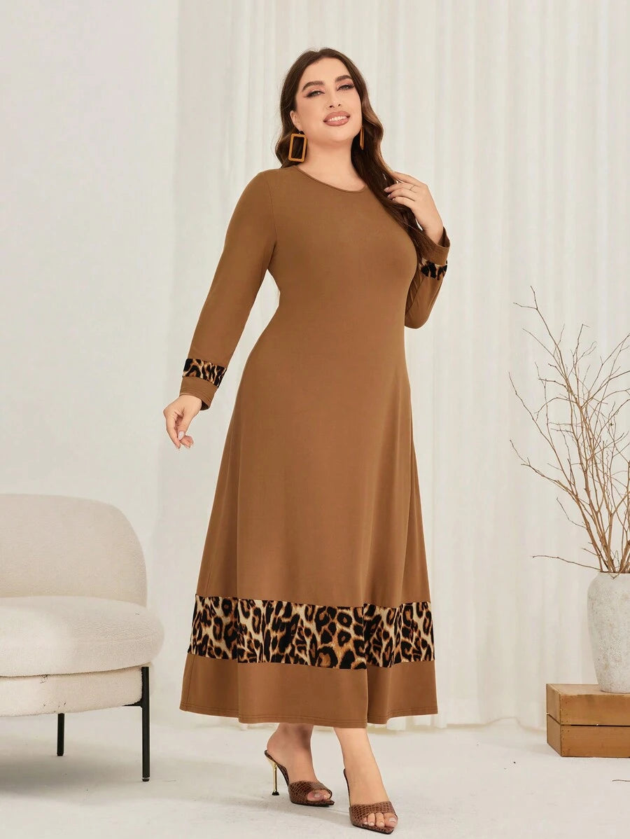 فستان أنثوي جذاب من قماش الليبارد