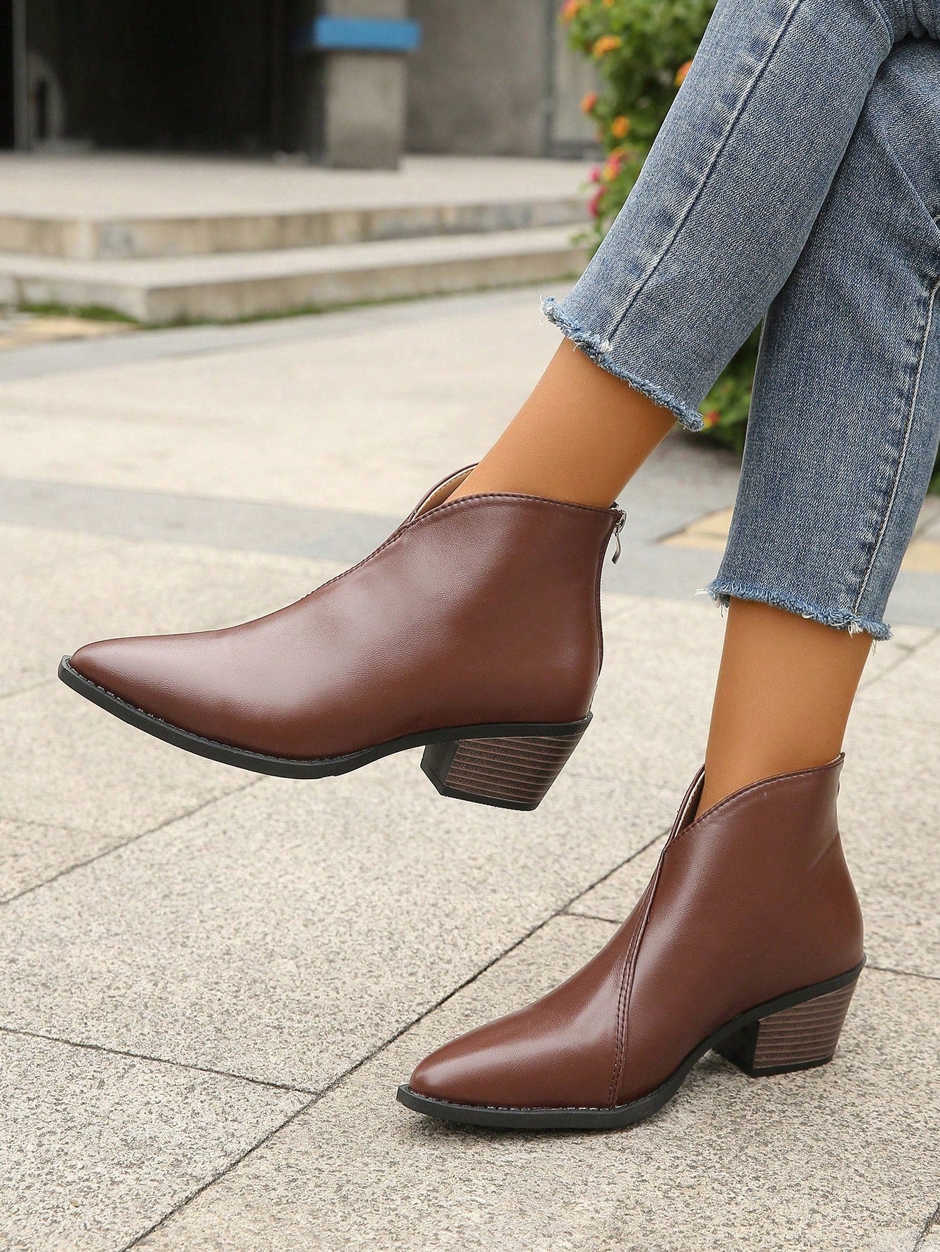 جزمة برقبة طويلة أسلوب بريطاني عتيق أسود للنساء , ربيع خريف موسم كعب متوسط اصبع مدبب مكتنز كعب كاحل حذاء طويل