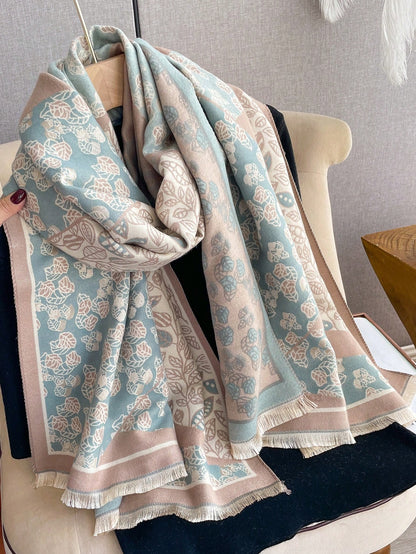 الأوشحة النسائية