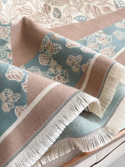 الأوشحة النسائية