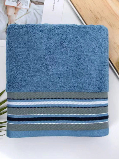 مناشف واسعة من ألياف الخيزران مع خطوط عريضة ناعمة جداً وماصة للاستخدام المنزلي