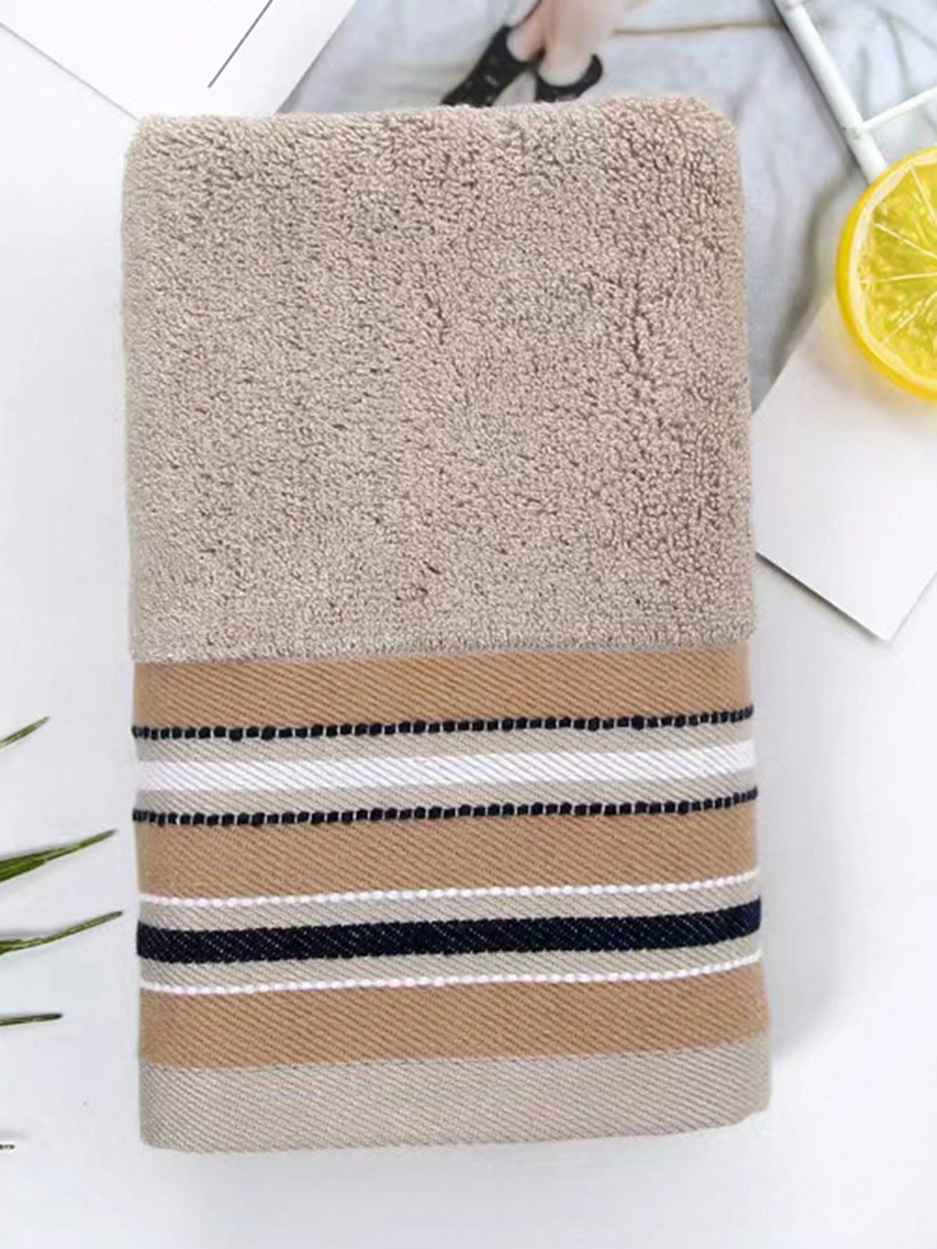 منشفة إمتصاصية ناعمة سميكة وجافة بسرعة، خالية من الكتان