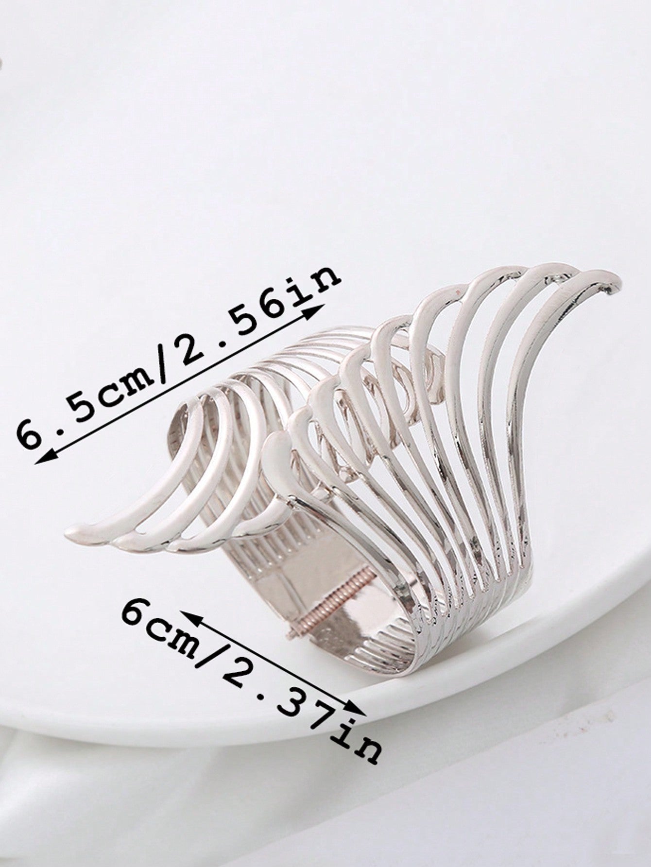 رباط للستائر بسيط وأنيق