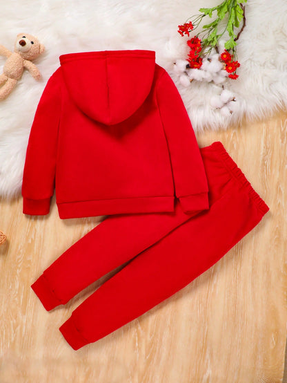 سترة بقلنسوة وبنطلون رياضي بغطاء رأس للفتيات مكون من قطعتين مع طباعة القلوب والحروف.