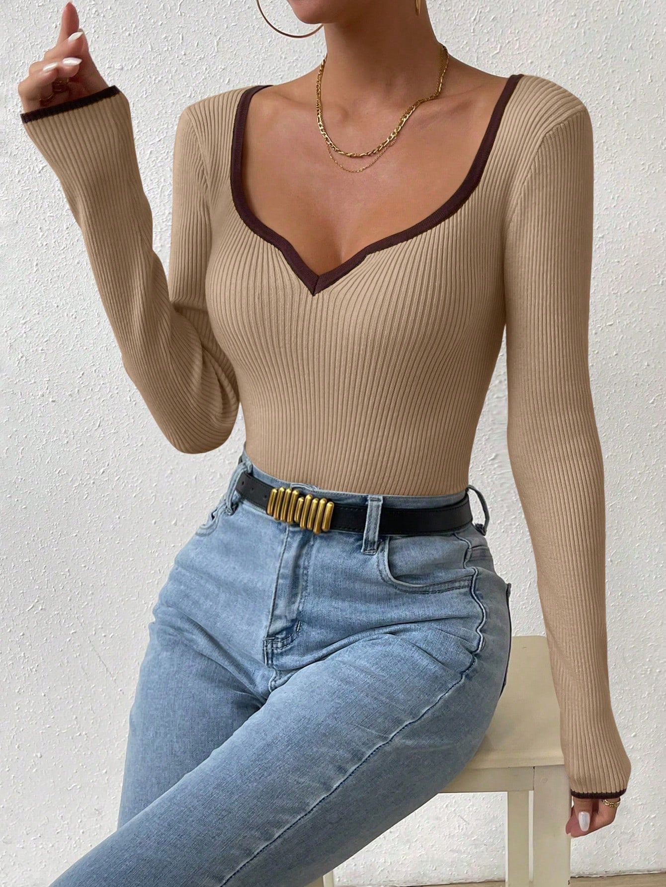 كنزة صوفية بياقة حرف V تباين اللون, ملابس علوية أكمام طويلة