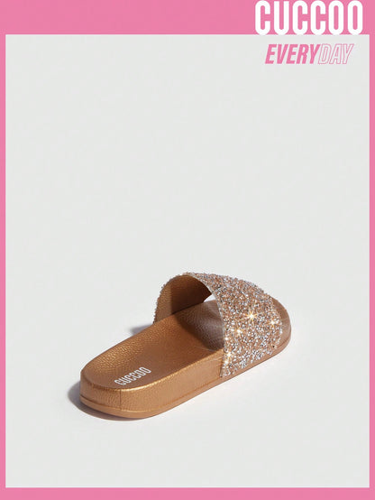 شبشب نسائي بحزام واحد مزخرف باللؤلؤ الاصطناعي والذهب اللافت للنظر لربيع وصيف انيق