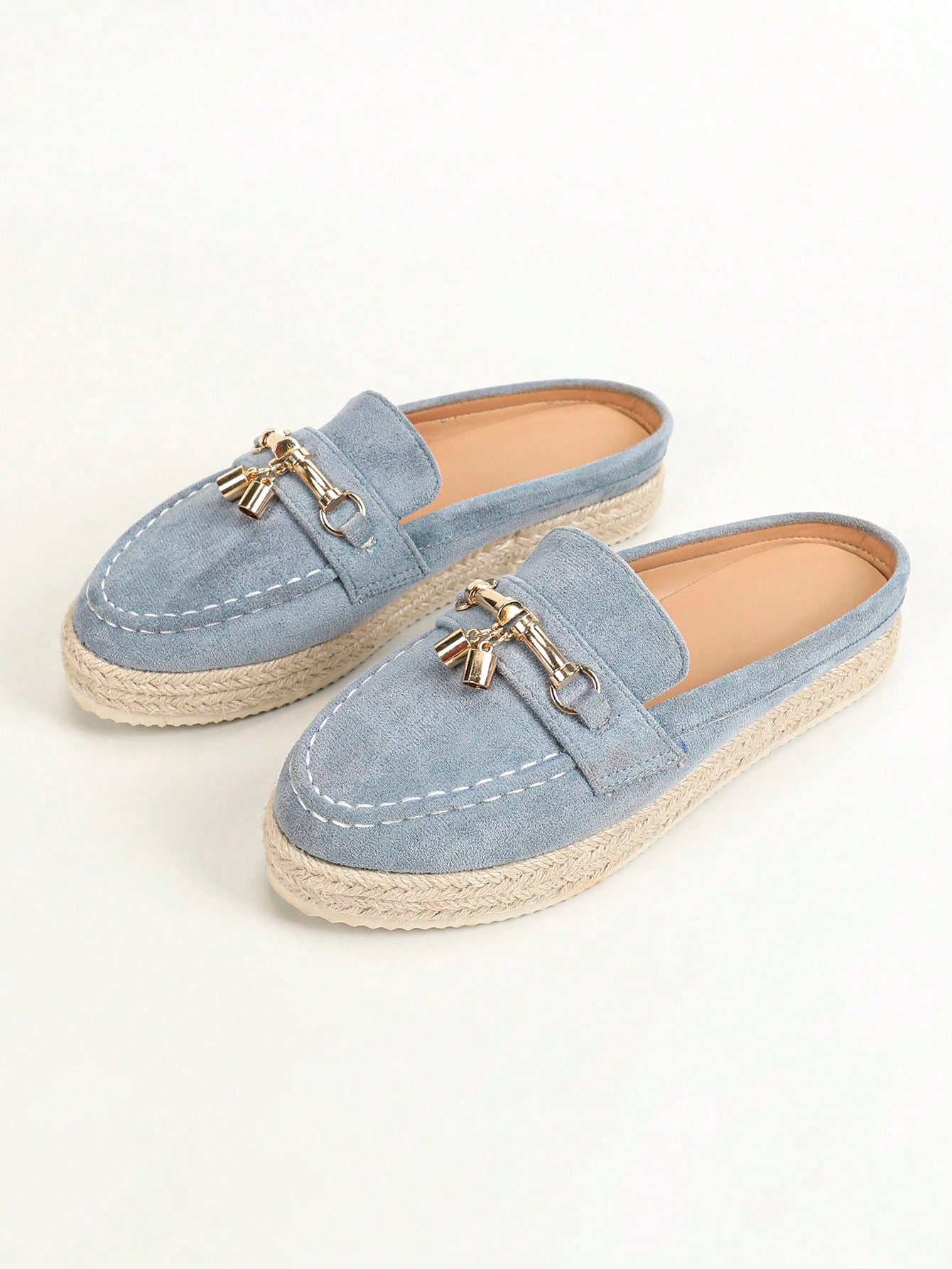 صنادل نسائية