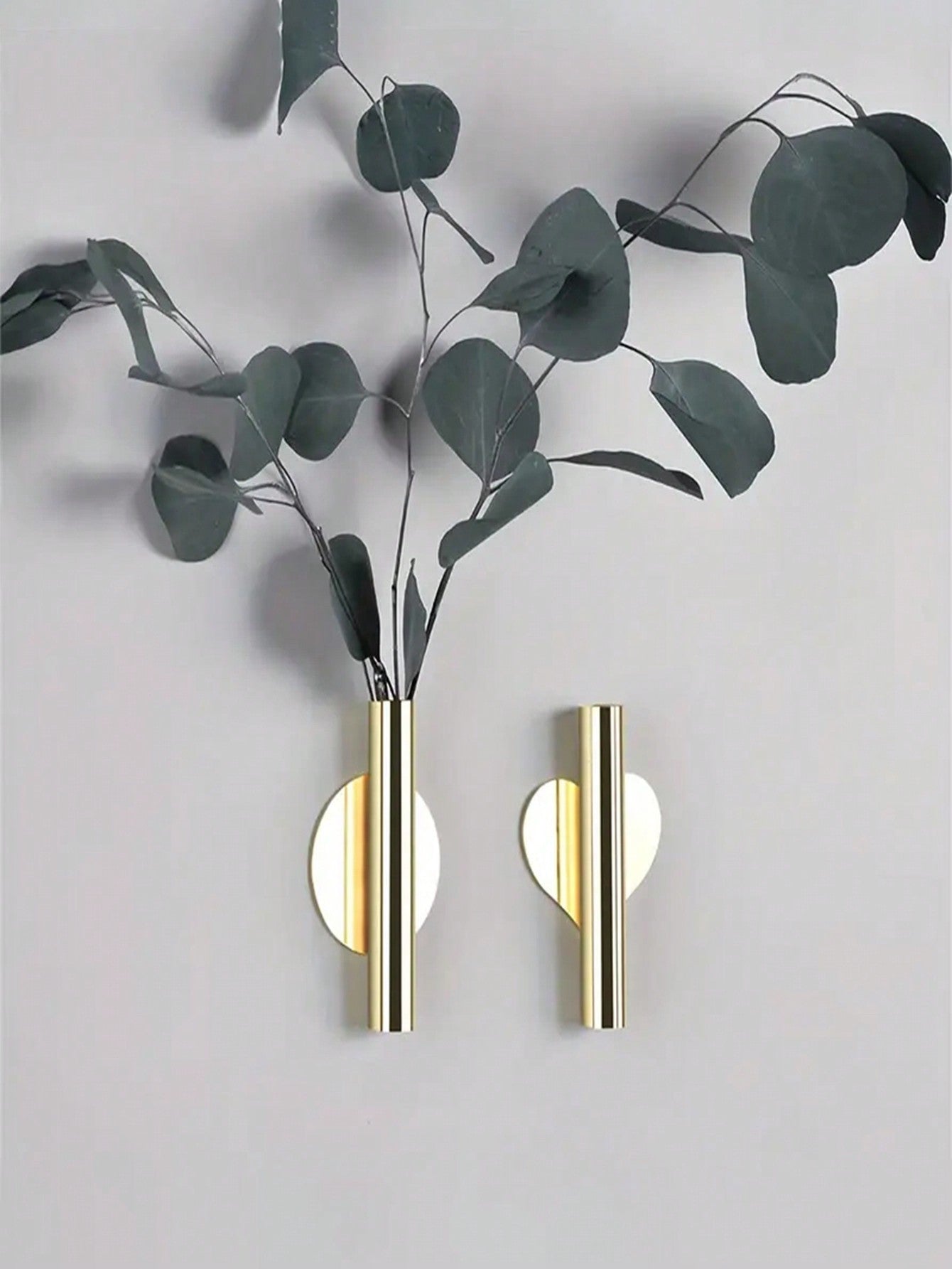 إناء زهرة جداري مع لاصق