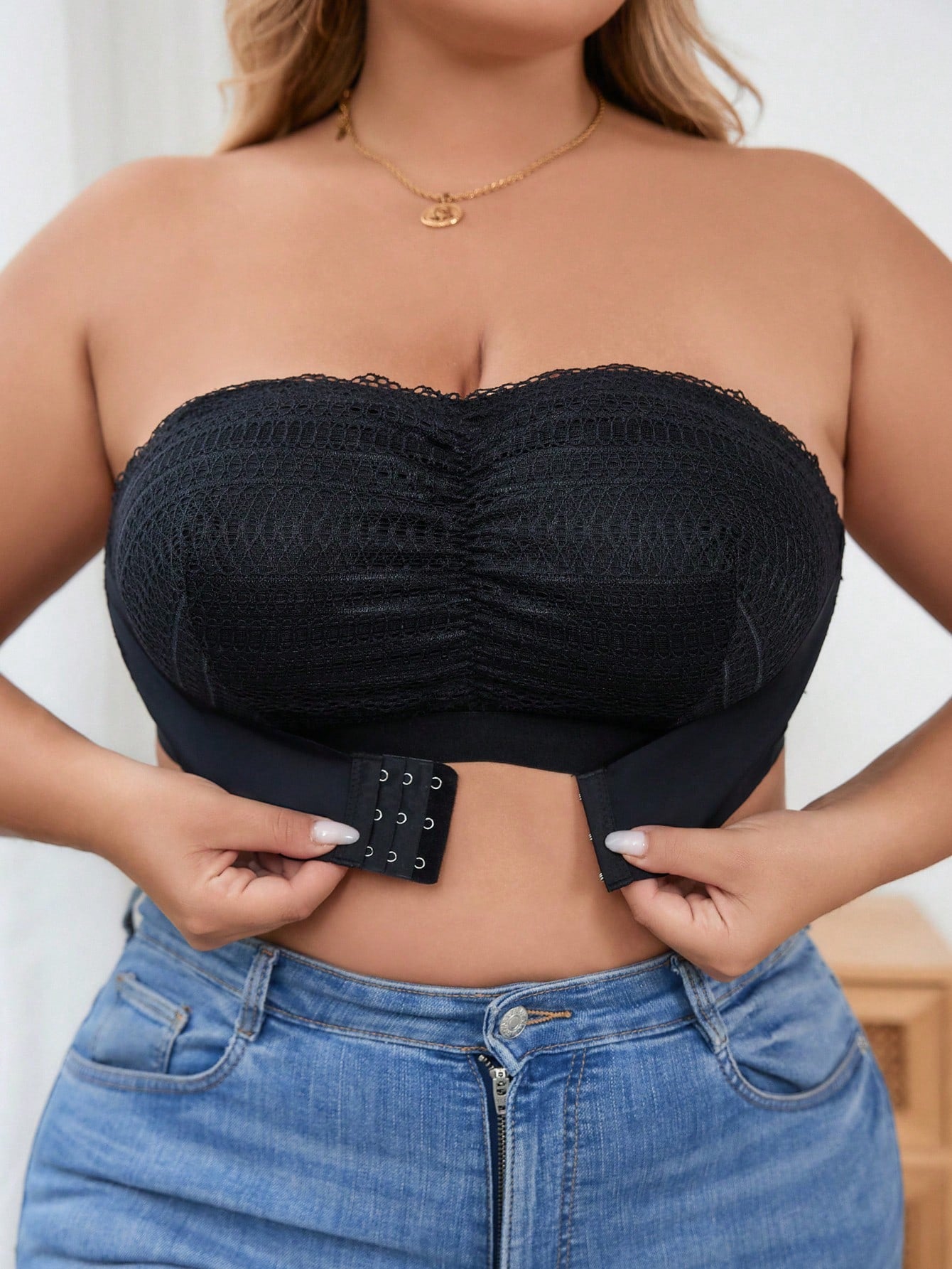 صدرية بدون صلب مع حمالة صدر مقاس كبير