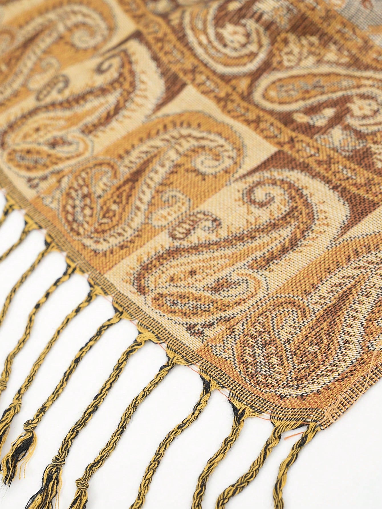 أوشحة نسائية