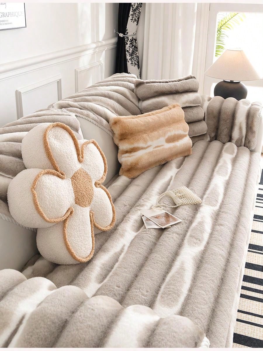 قطعة واحدة من غطاء الأريكة