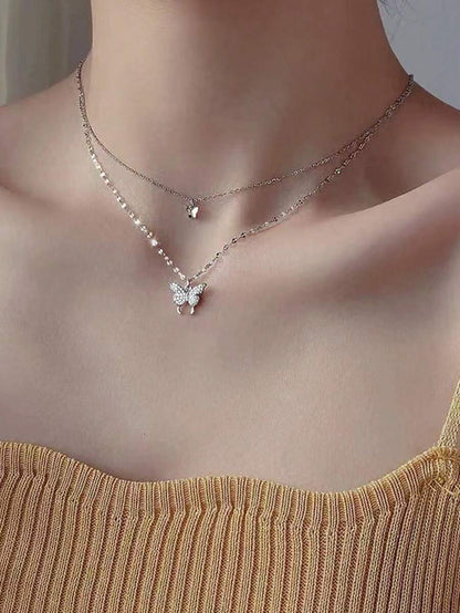 قلادة متعددة الطبقات بتصميم الفراشة ذات طبقتين بسيطة وسلسة وجميلة للأطفال
