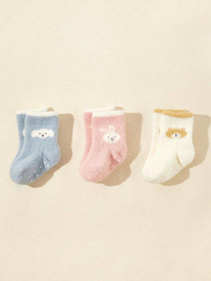 ثلاثة أزواج من جوارب الأطفال الصغار الدافئة سميكة