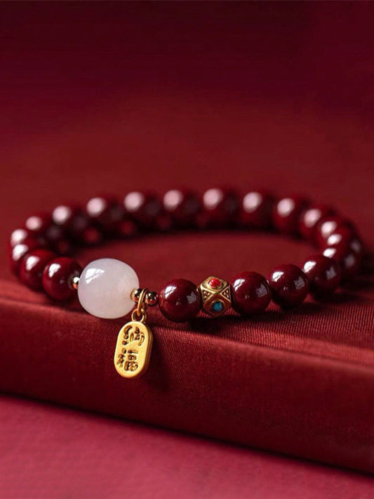 سوار الخرز مع معلق تقليدي أحمر بنمط صيني 'na Fu' قطعة واحدة ، هدية محظوظة للزوجين في المهرجان