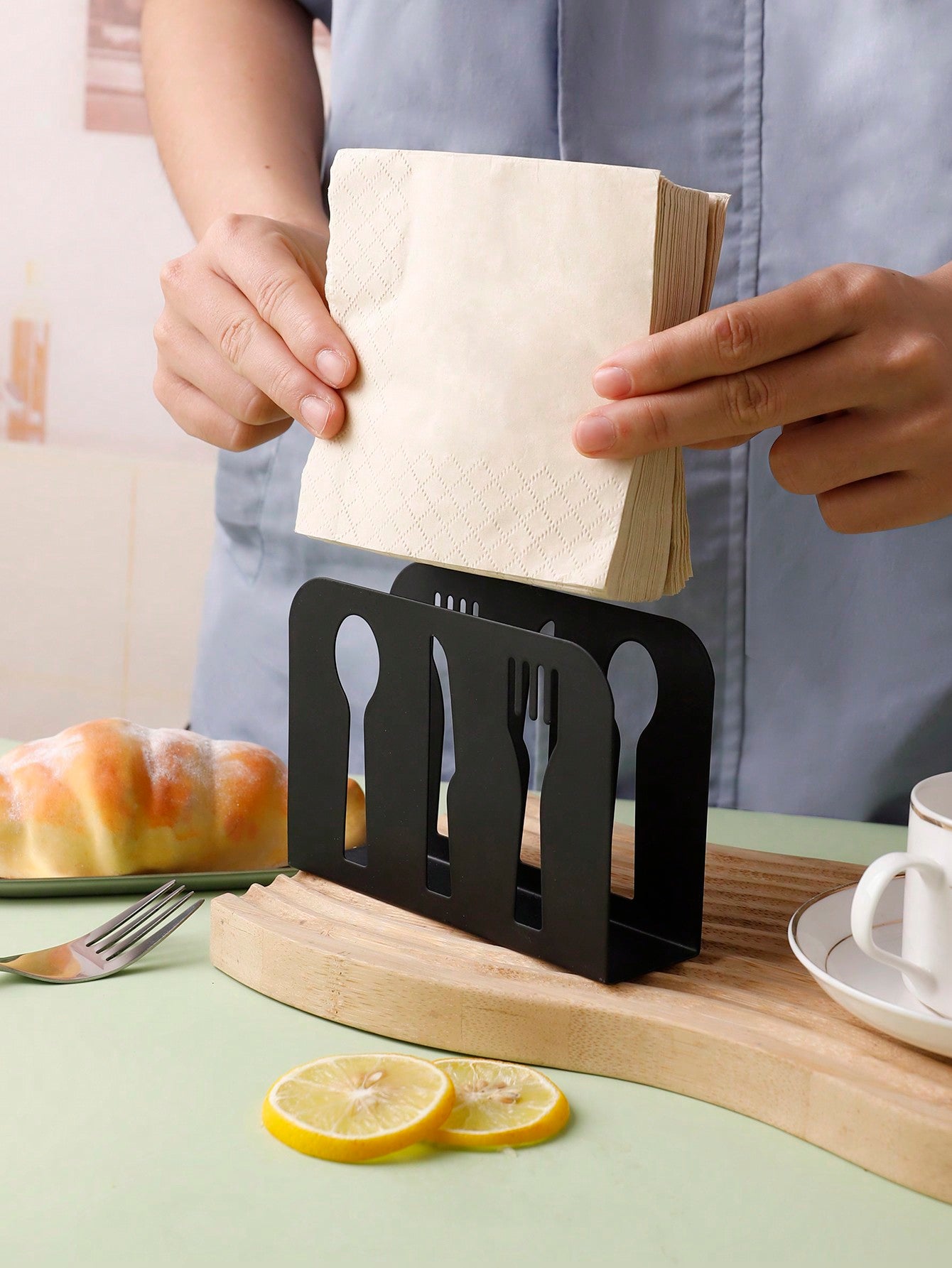 حامل ورق المنديل الفارغ شكل أدوات المائدة المصنوع من لوحة حديدية سوداء وغطاء صندوق الأنسجة