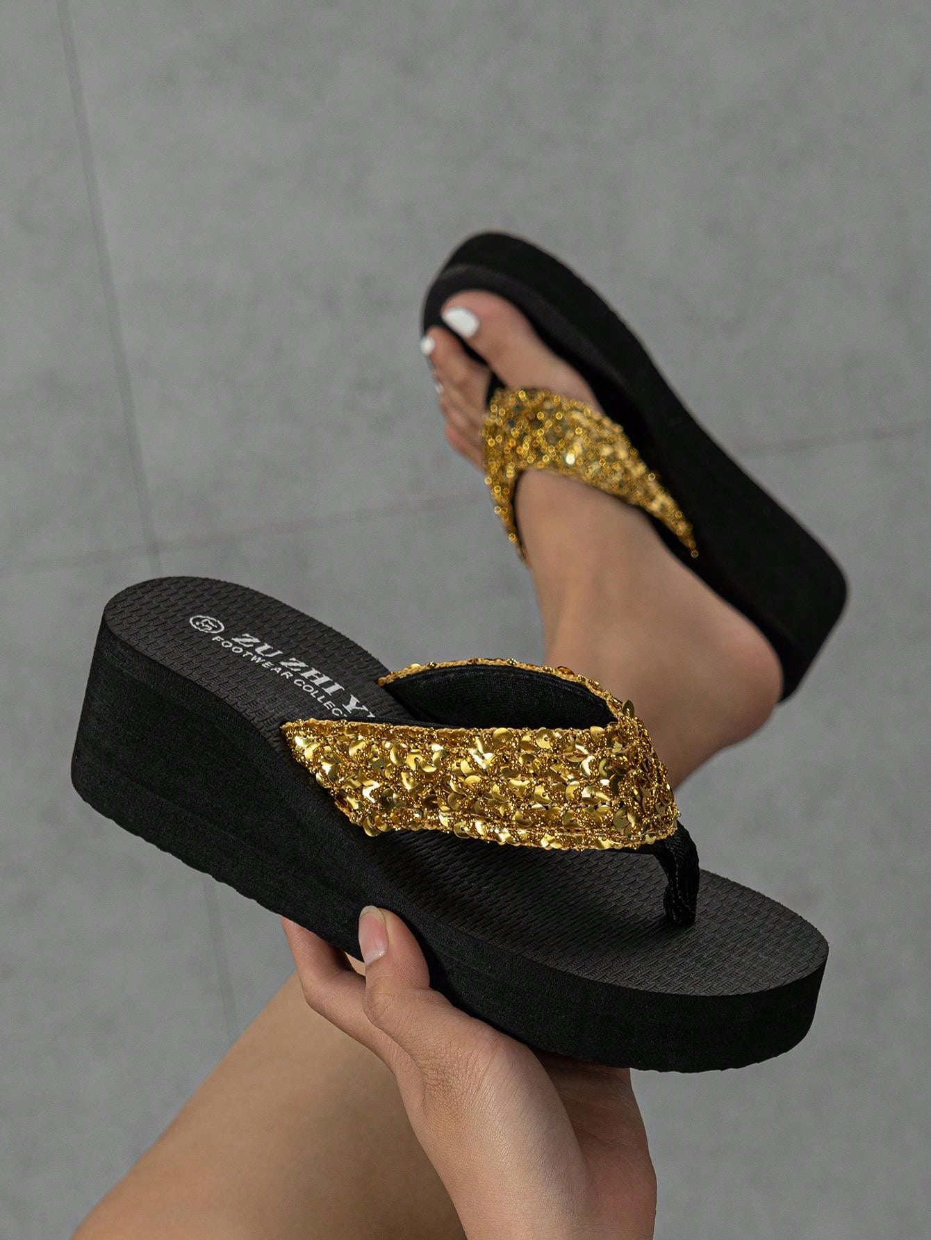 شباشب نسائية