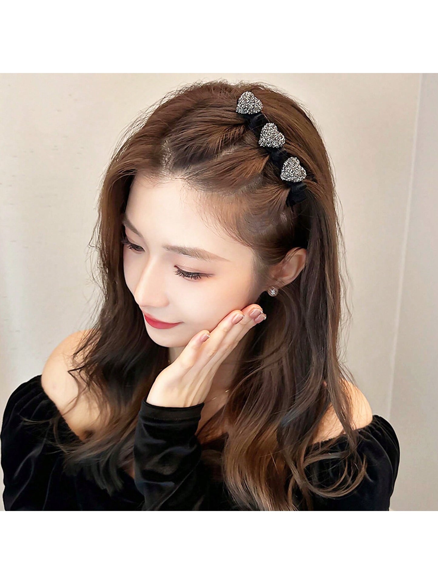 مشبك شعر جانبي كبسة قلب مرصع بالراينستون
