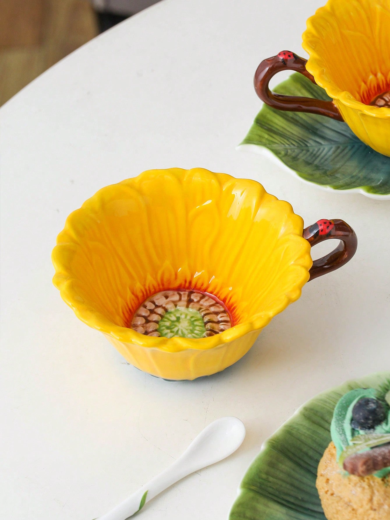 فناجين قهوة