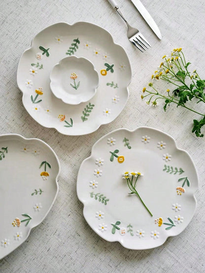 قطعة واحدة من طبق السيراميك