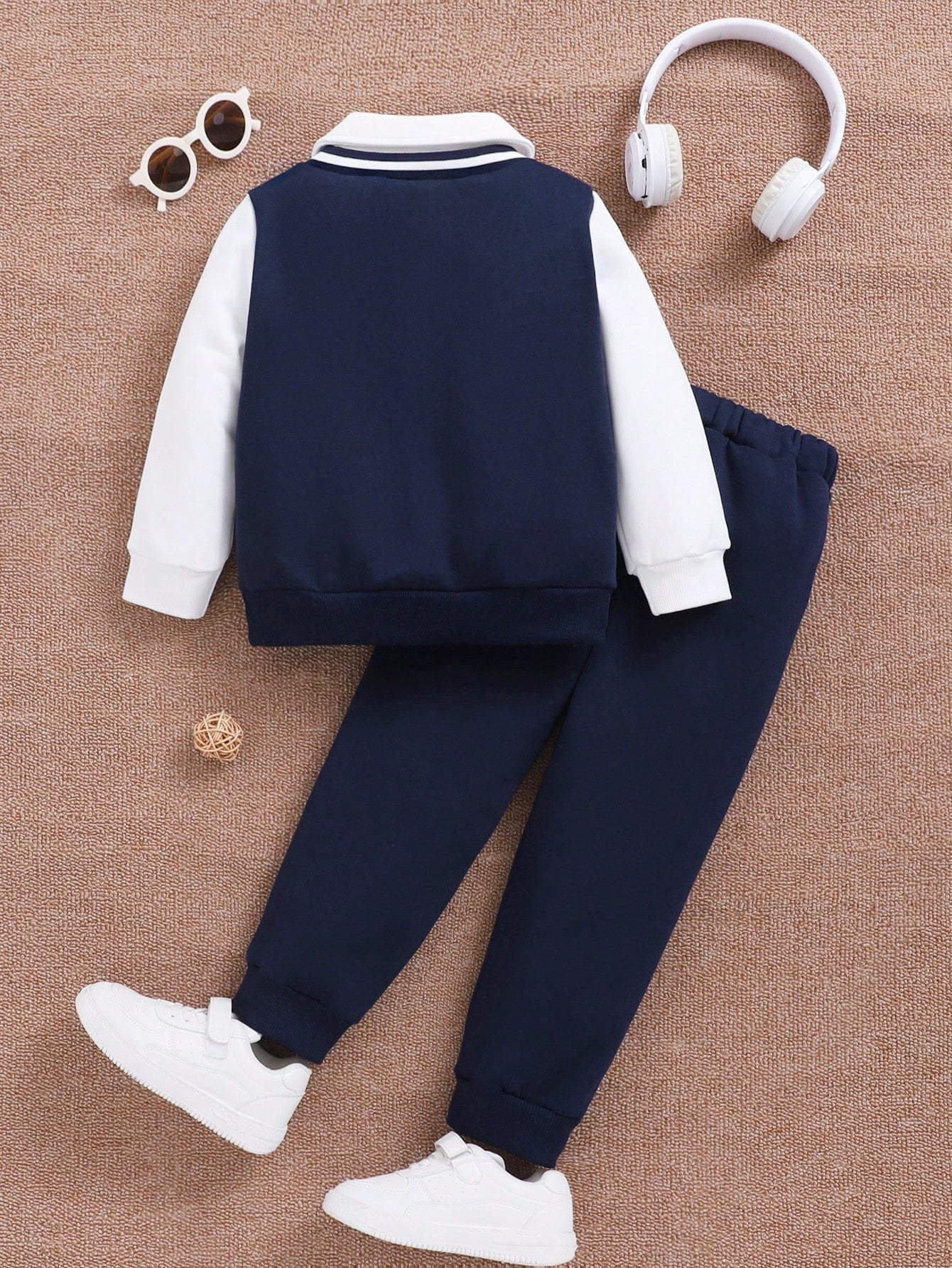 طقم قميص ثقيل بياقة وبنطلون من الفليس للشباب 2 قطعة, مُسمَّك