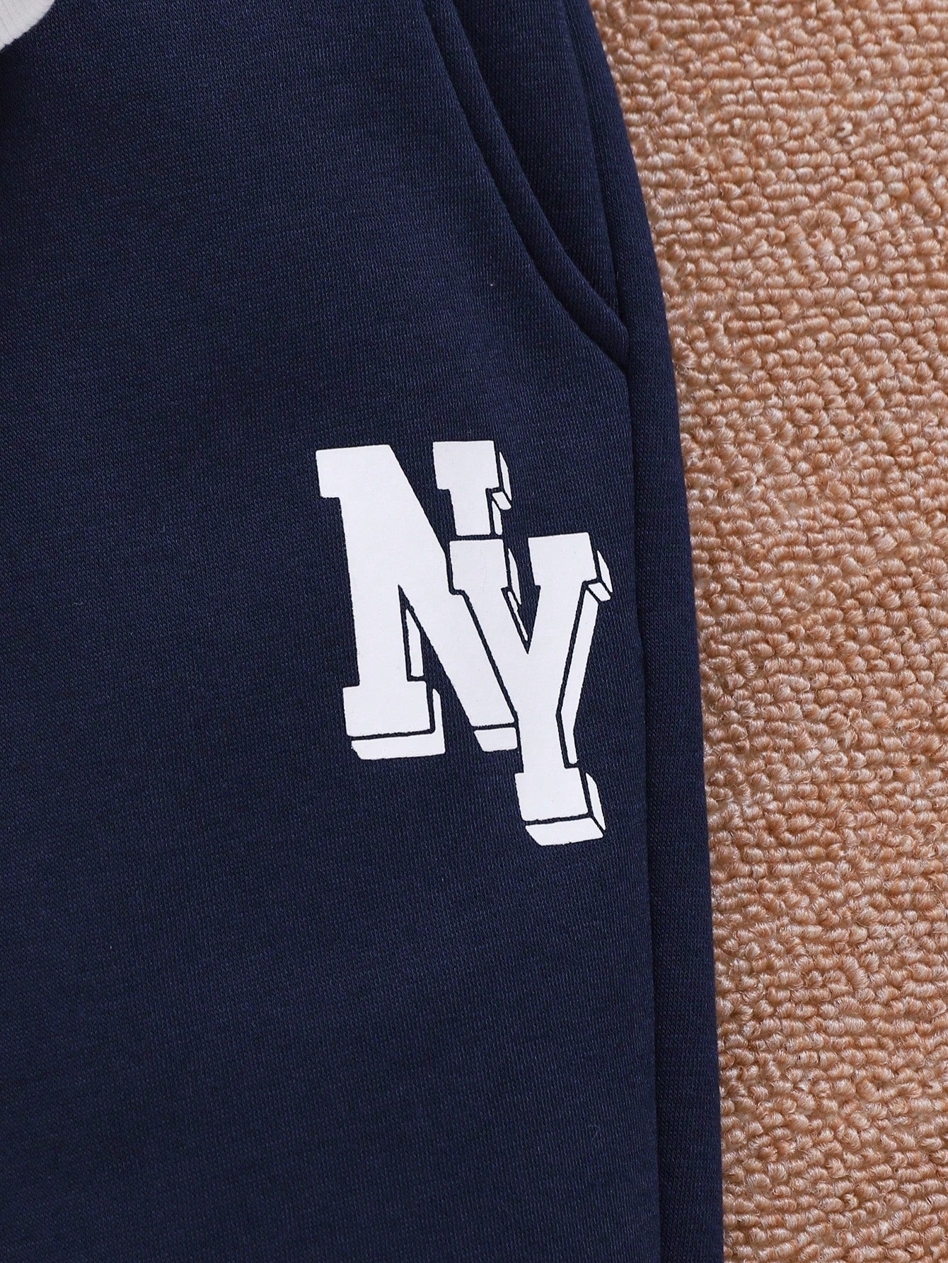 طقم قميص ثقيل بياقة وبنطلون من الفليس للشباب 2 قطعة, مُسمَّك