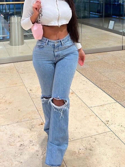 بنطلون جينز عاري الدم ذو فتحات وشقوق ، عصري ومثالي للإطلالة الكاجوال