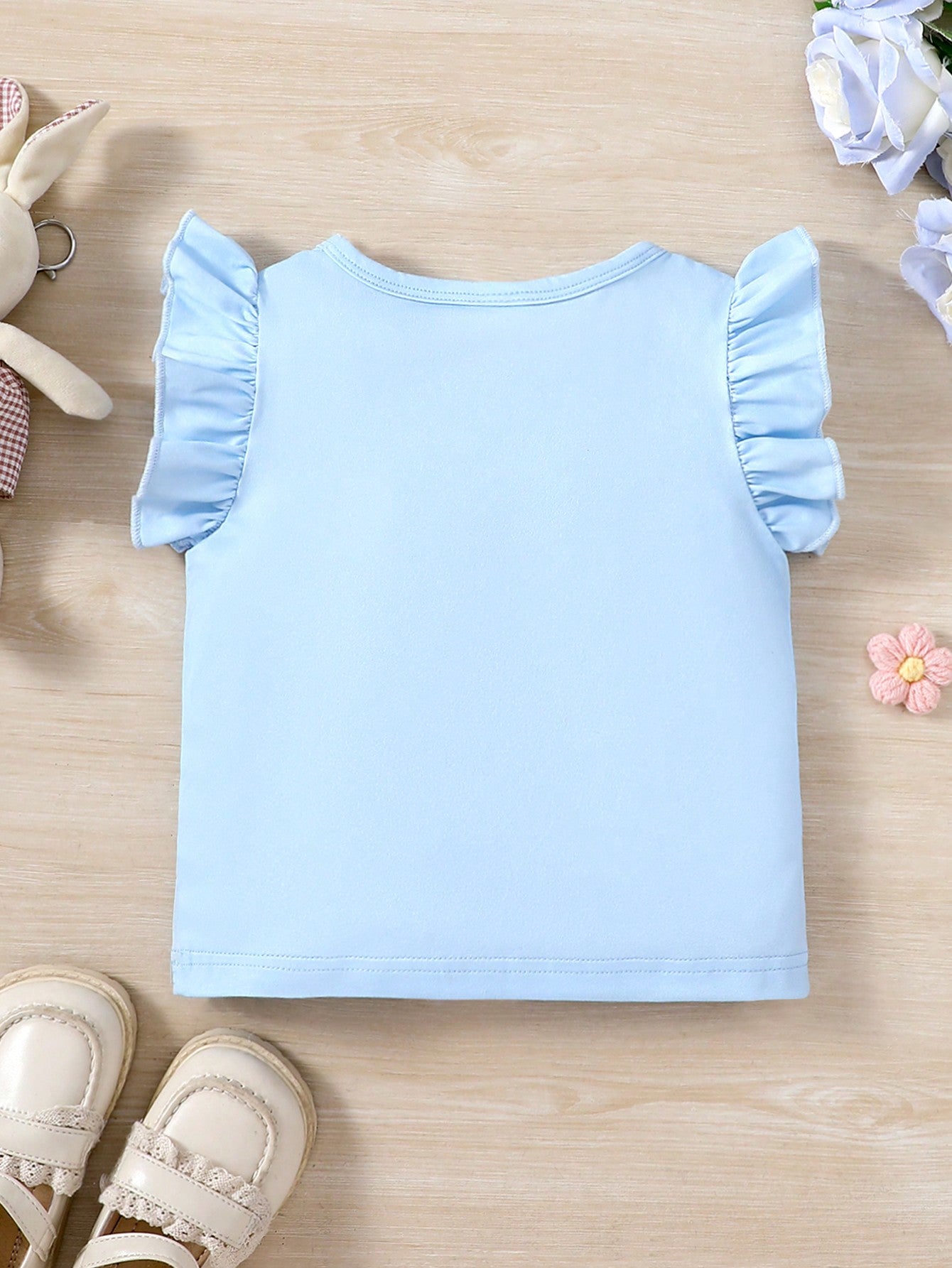 ملابس علوية فتاة