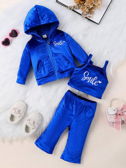 اطقم بناتي أحرف صدرية كامي مع بنطلون & سستة قبعة جاكيت