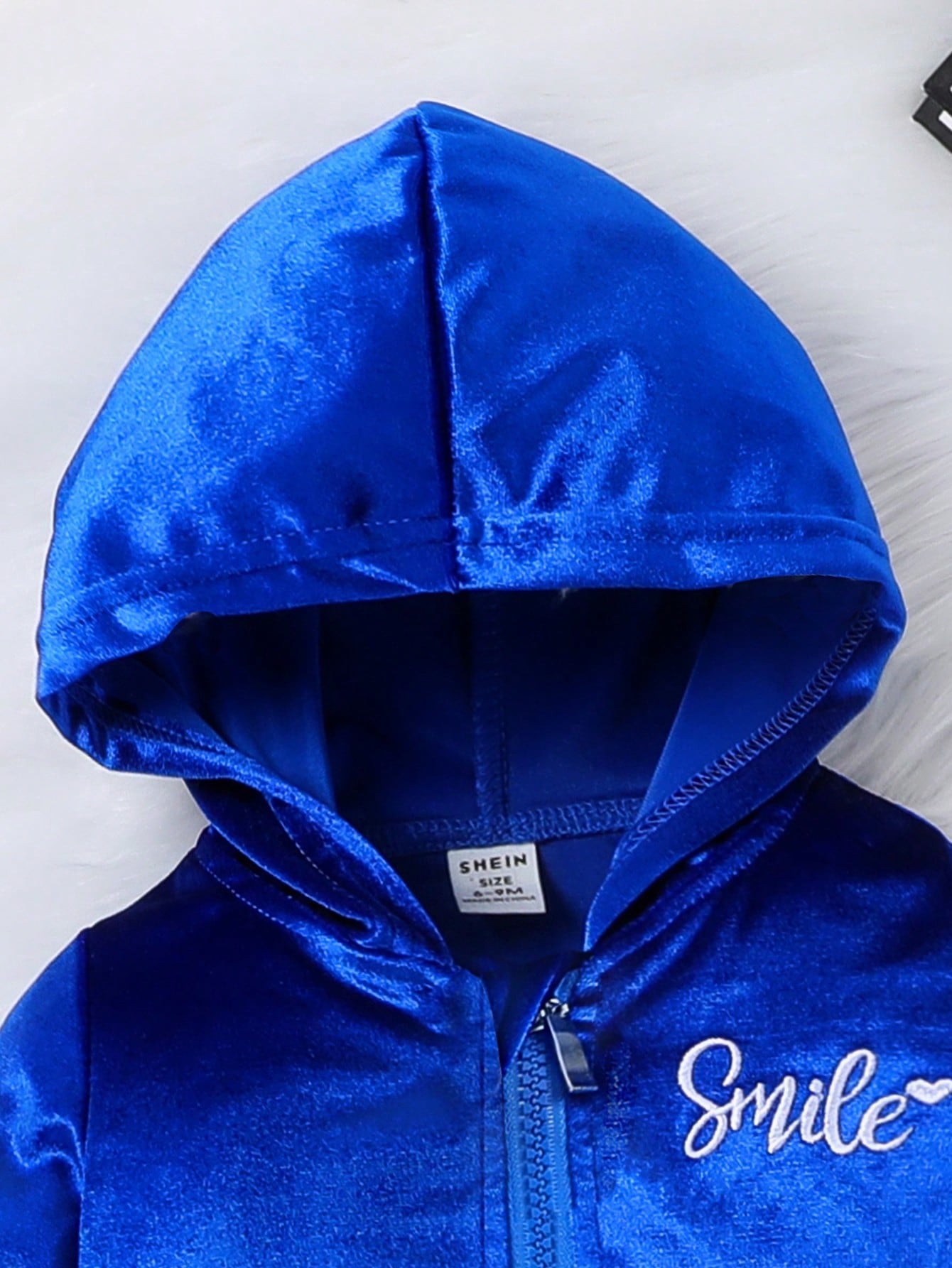 اطقم بناتي أحرف صدرية كامي مع بنطلون & سستة قبعة جاكيت