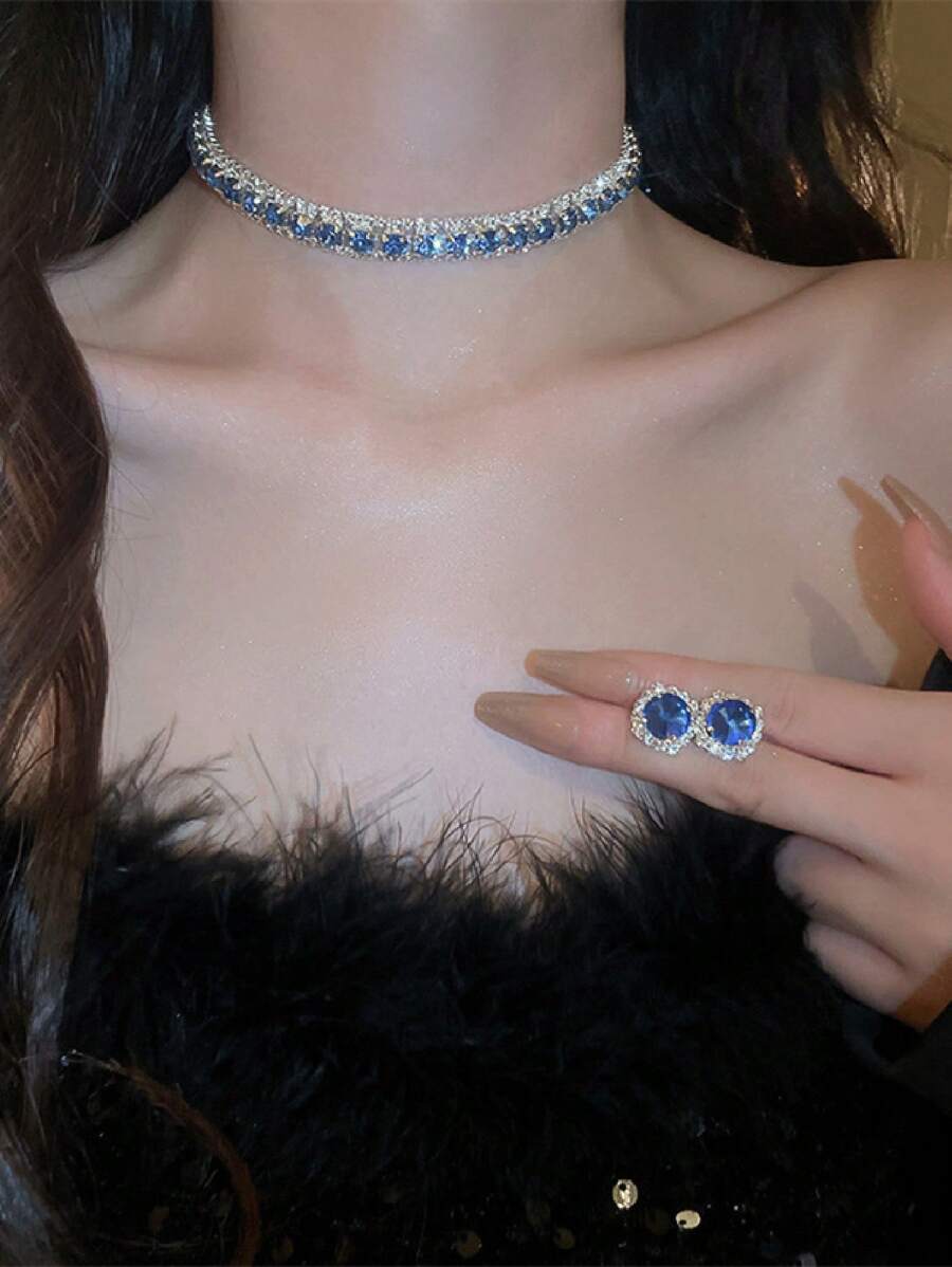 اطقم مجوهرات نسائية