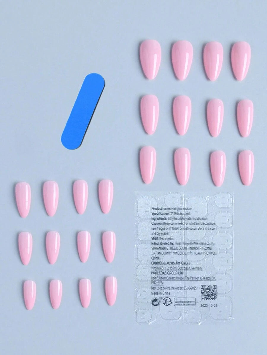 مجموعة أظافر اصطناعية