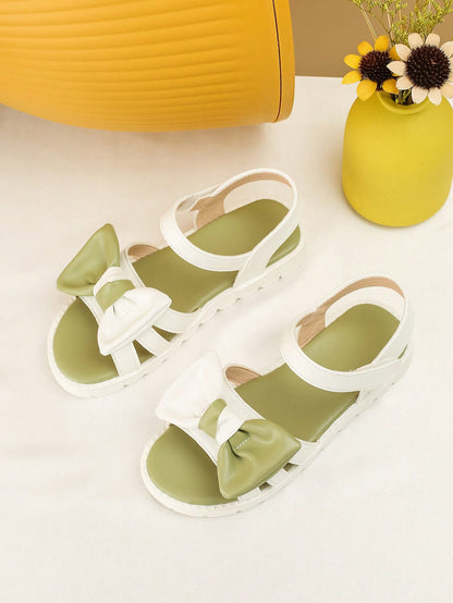 صنادل مسطحة للفتيات موضة مريحة مضادة للانزلاق في الصيف للأطفال