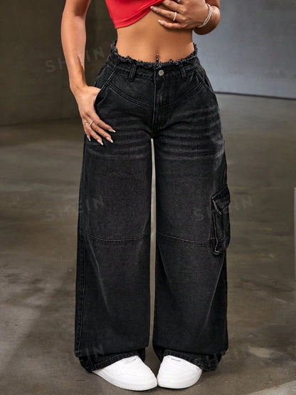 بنطال جينز نسائي من قماش الدنيم مع جيوب