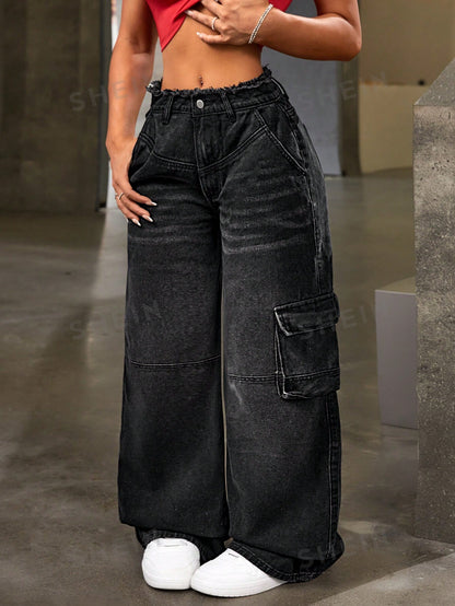 بنطال جينز نسائي من قماش الدنيم مع جيوب