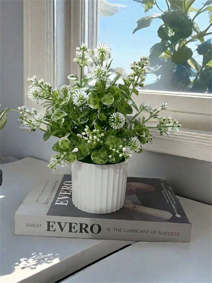 نبات اصطناعي مزروع في وعاء لديكور المنزل