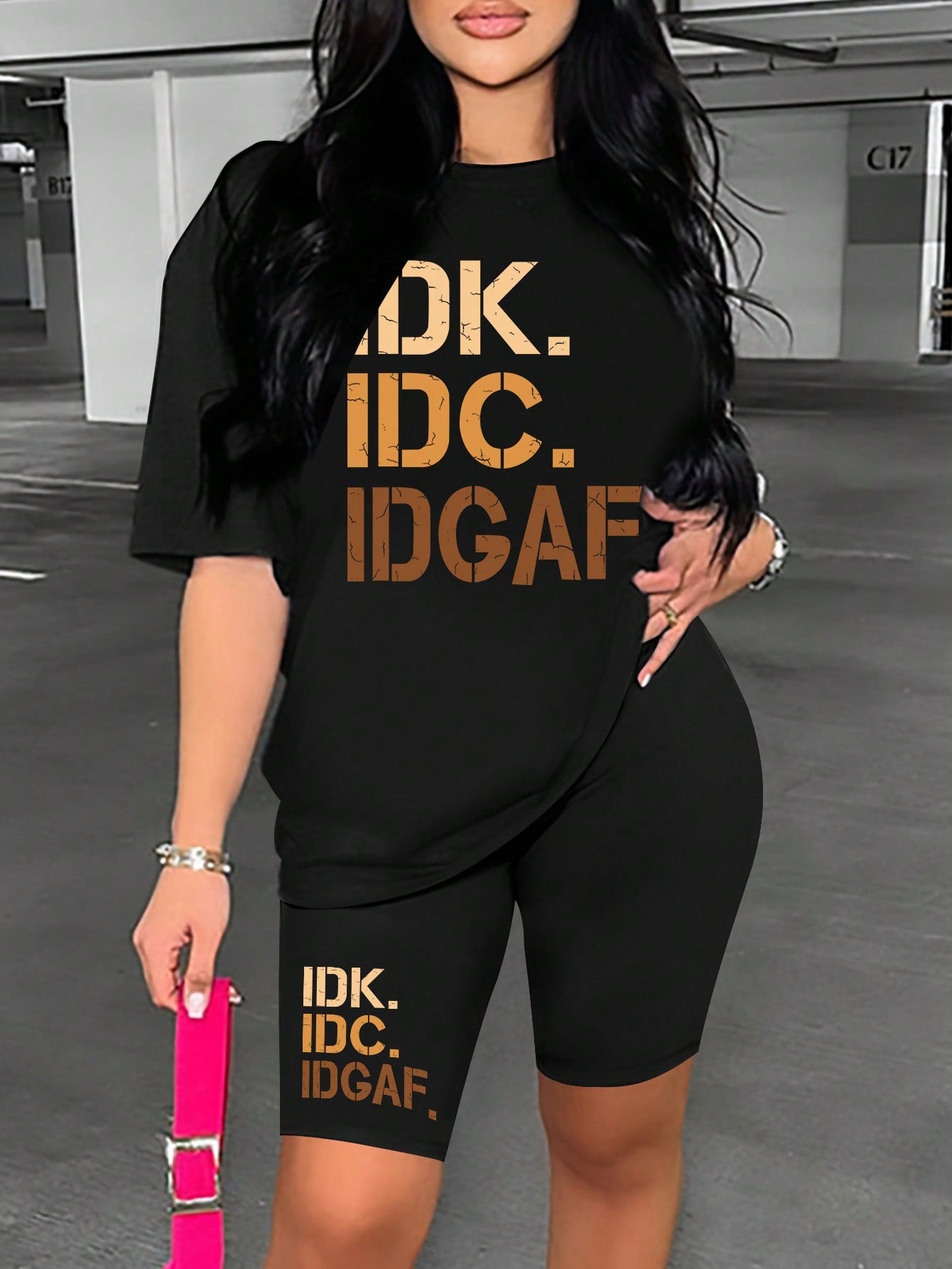 أطقم قطعتين نسائية