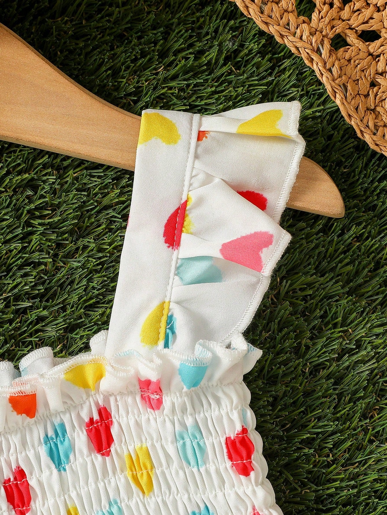 طفلة نمط القلب فستان الشمس طبقة مزدوجة حزام كشكش