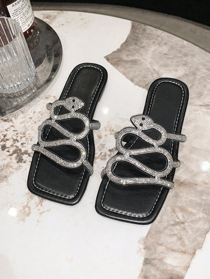 شباشب نسائية بقع بلاستيكية مزخرفة بالراينستون على شكل حية، شباشب بحزام أنيق، شباشب بلاط للشاطئ
