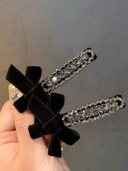 قطعتان من مشابك الشعر الفاخرة الخفيفة الفاخرة ذات الزهور العتيقة بأحجار الراينستون الرمادية للنساء، مناسبة للأشعار المنسدلة.