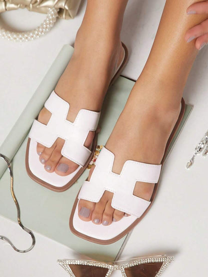 صنادل نسائية