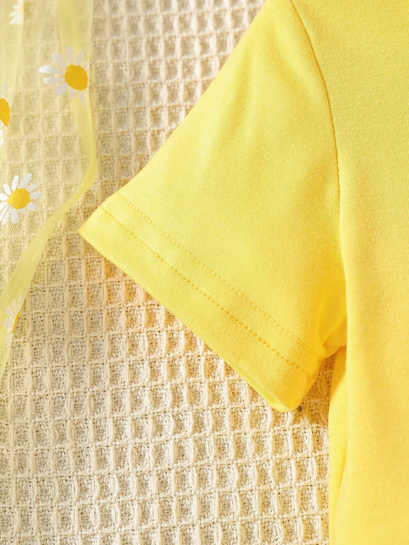 فستان بولو كاجوال للبنات الرضع بتطريز زنبور العسل على الياقة لفصل الصيف