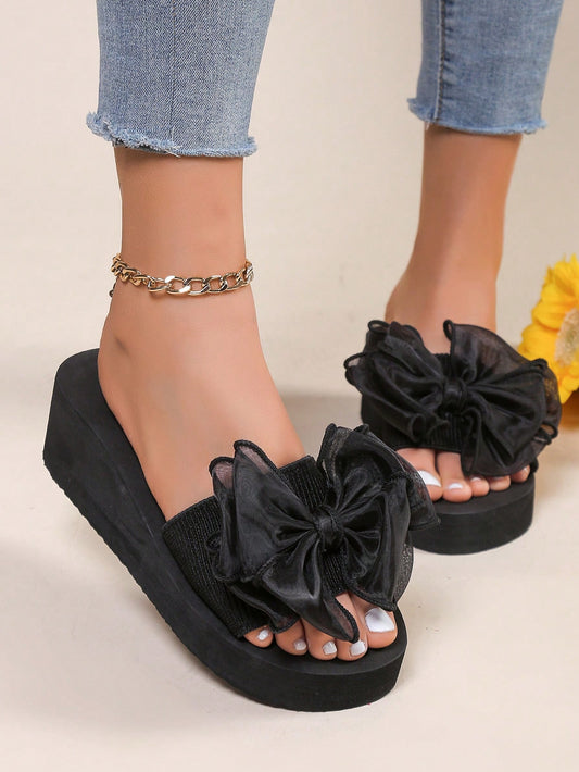 نعل سميك ذو مقدمة مسننة لصندل نسائي مدبب في الصيف، شبشب خارجي/داخلي غير منزلق موضة أسود