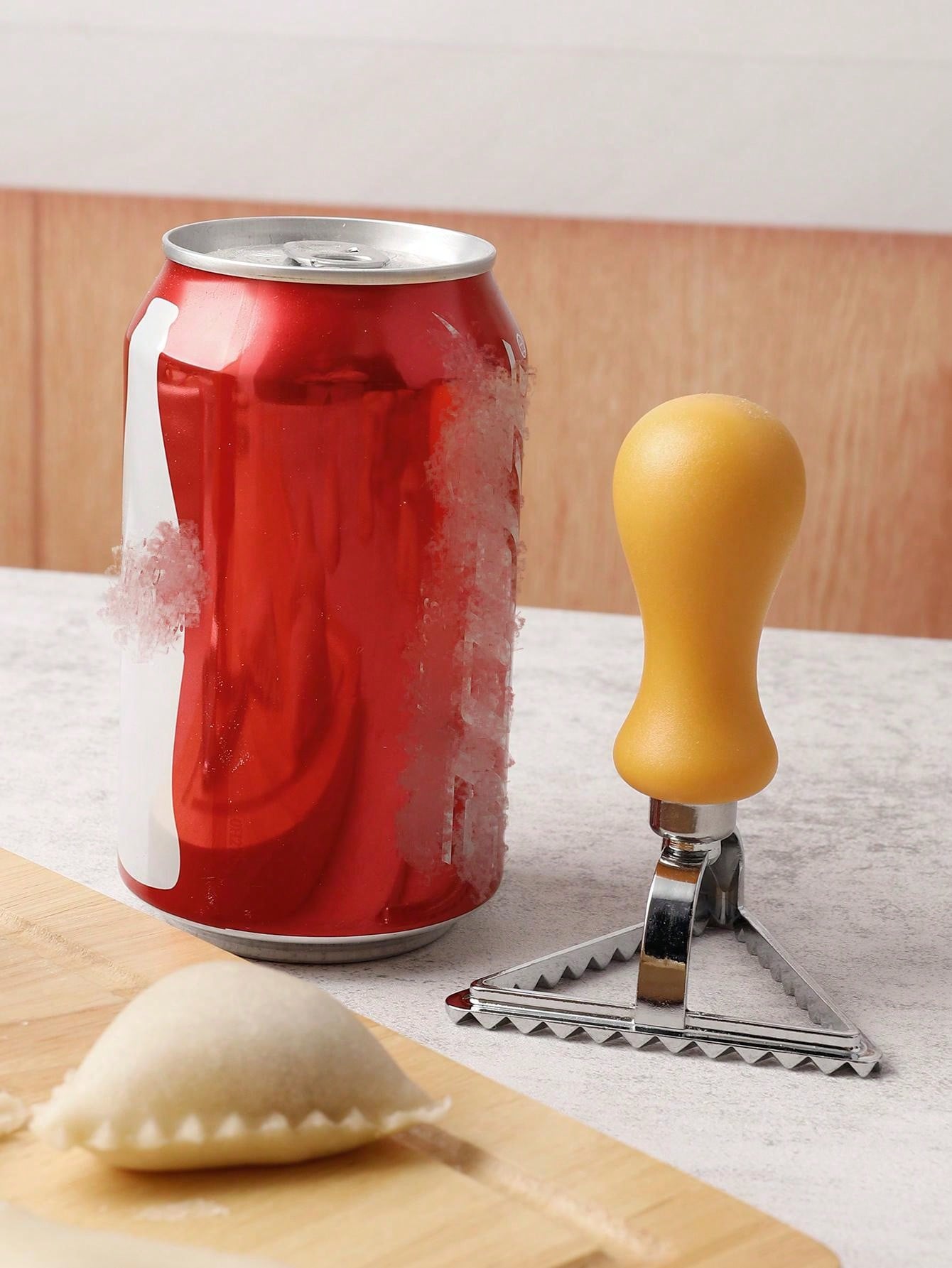 مقبض الخشب ، الثلاثي قاطعة المكرونة