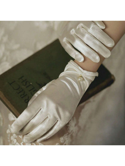 قفازات عروس بنات اللؤلؤ الأبيض المطاطية قصيرة من الساتان الشفاف للعروس