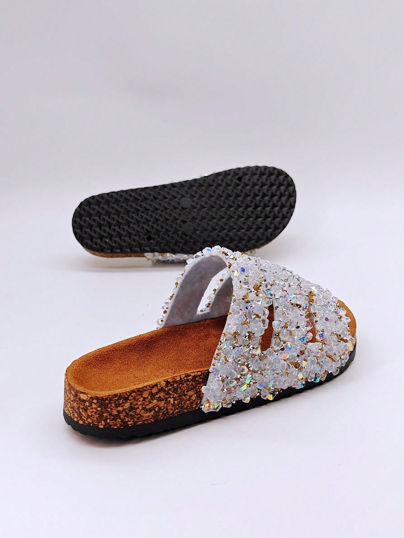 شباشب نسائية لامعة بالراين سوفت وود بنمط مقاوم للماء للاستخدام على الشاطئ وفي الأماكن المريحة والمفتوحة وفي العطلات، صنادل مسطحة