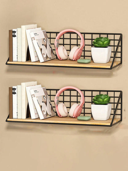 رف بسيط للكتب يتم تركيبه على الحائط بواسطة الحديد